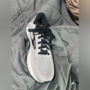 Men’s Brooks adrenaline GTS 22 men’s 13